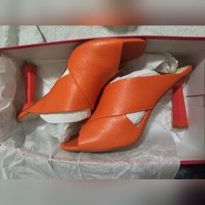 New never worn size 11 orange Vince Camuto mule heels